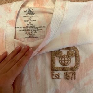 Authentic Walt Disney World Spirit Jersey 🤍💓💘